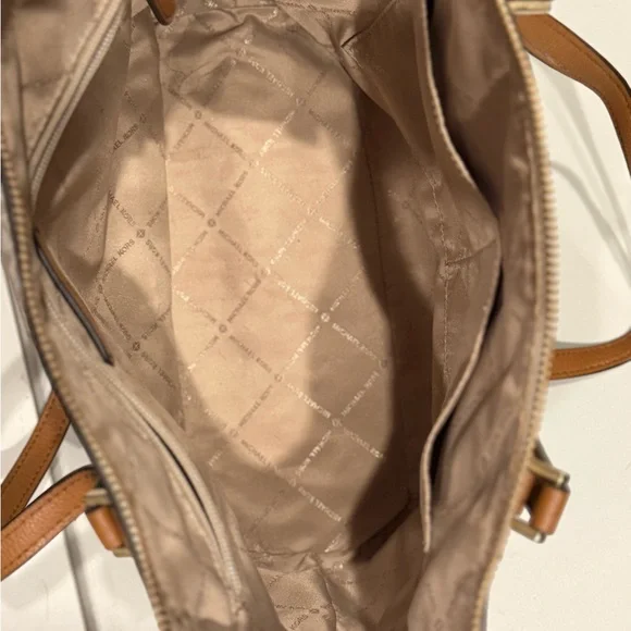 Michael Kors Tan and Cream Tote Bag - Picture 4 of 5